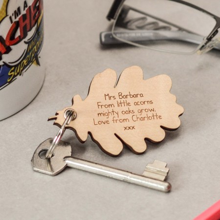 Personalised Plain Oak Leaf Keyring